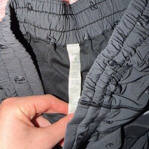 lululemon athletica Hotty hot 2.5”Black Athletic Shorts